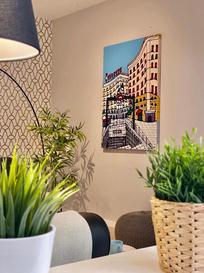 Charming Lavapies Apartment Madrid Luaran gambar