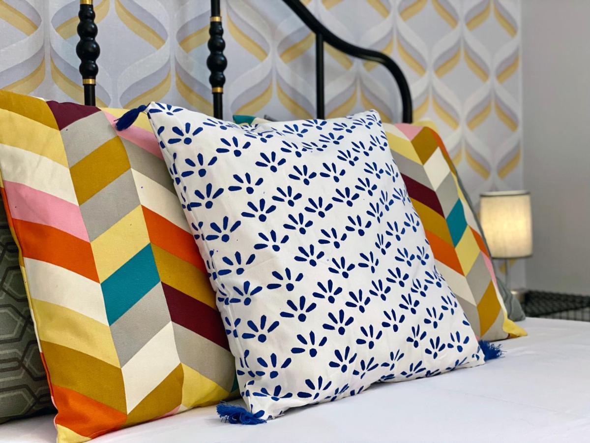 Charming Lavapies Apartment Madrid Luaran gambar